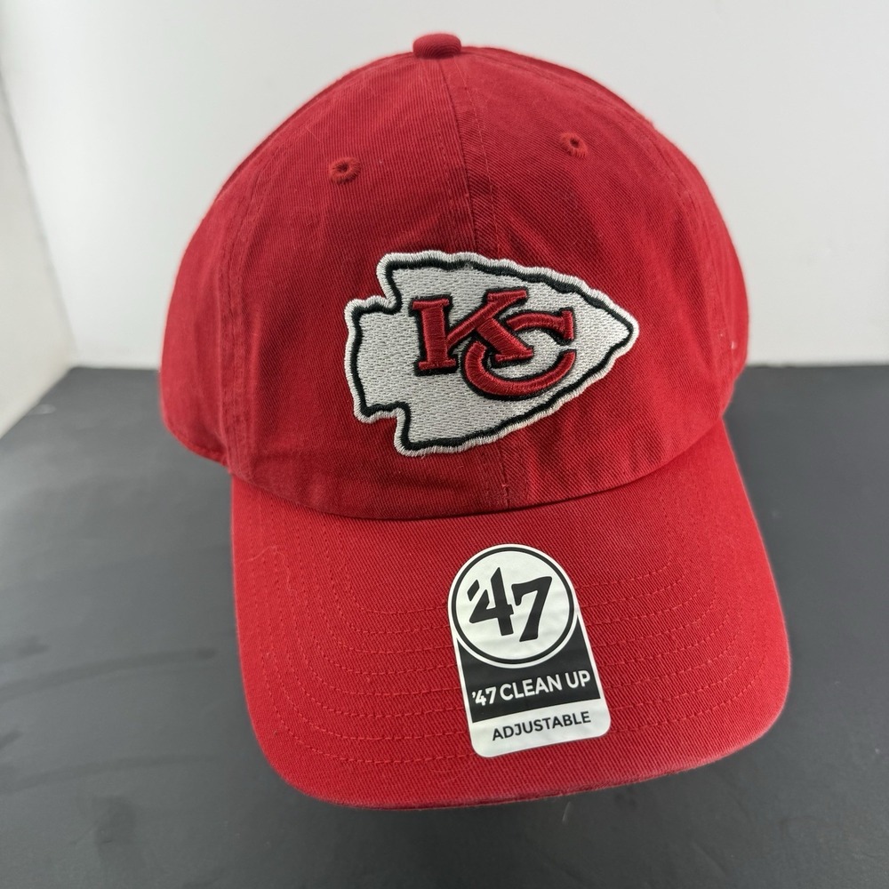 '47 Kansas City Chiefs Clean Up Red Adjustable Strap Hat Dad Cap
